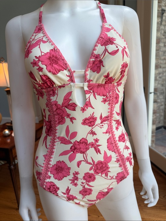 Cupshe Other - Pink Floral One-Piece Swimsuit